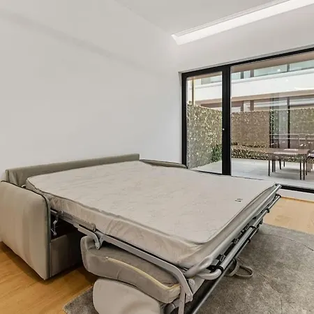 Business Panorama Loft 5star Location, Queen Beds Apartment *