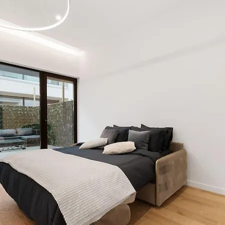 Business Panorama Loft 5star Location, Queen Beds Apartment