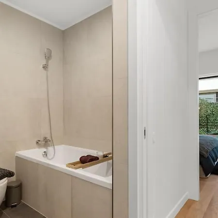 Business Panorama Loft 5star Location, Queen Beds Daire Bükreş