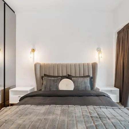 Daire Business Panorama Loft 5star Location, Queen Beds Bükreş