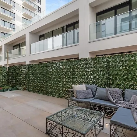 Business Panorama Loft 5star Location, Queen Beds