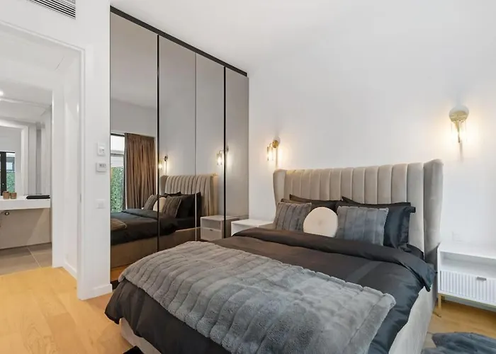Business Panorama Loft 5star Location, Queen Beds Apartment Bucharest