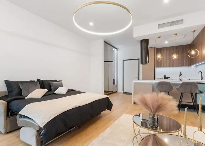 Business Panorama Loft 5star Location, Queen Beds Apartment