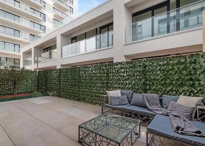 Business Panorama Loft 5star Location, Queen Beds