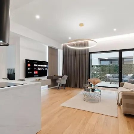 アパート Business Panorama Loft 5star Location, Queen Beds ブカレスト